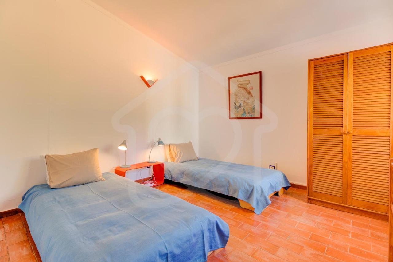 לגואה Villas2Go2 Praia Da Marinha מראה חיצוני תמונה